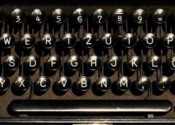 25 Blog Topics for Manufacturers Eager to Start Blogging
